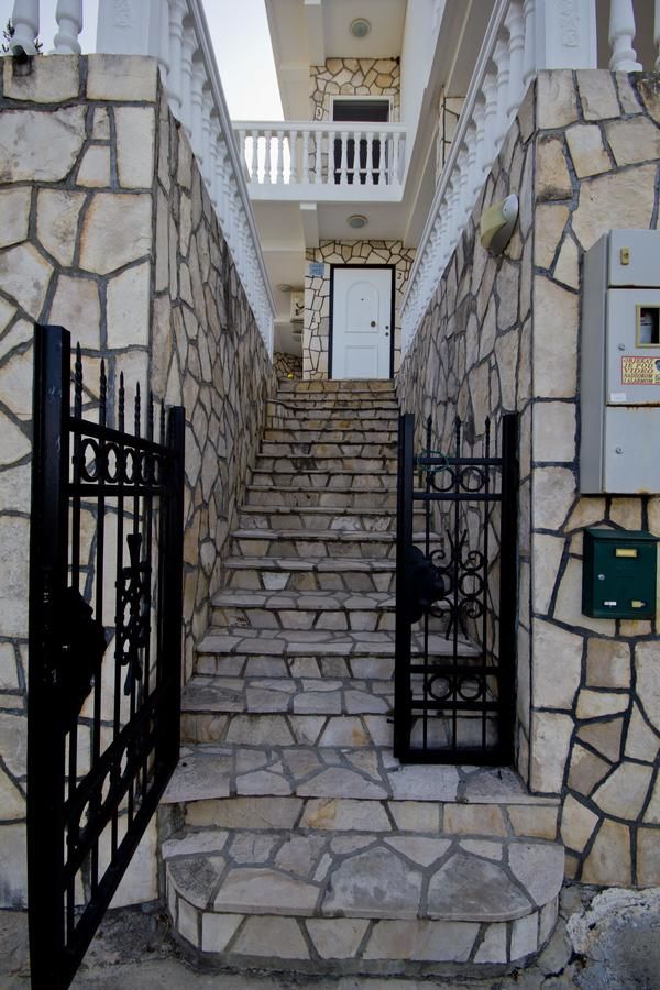 Апартаменты Apartments Dora Добра-Вода-7