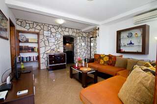 Апартаменты Apartments Dora Добра-Вода Апартаменты с 1 спальней и видом на море (для 4 взрослых)-14