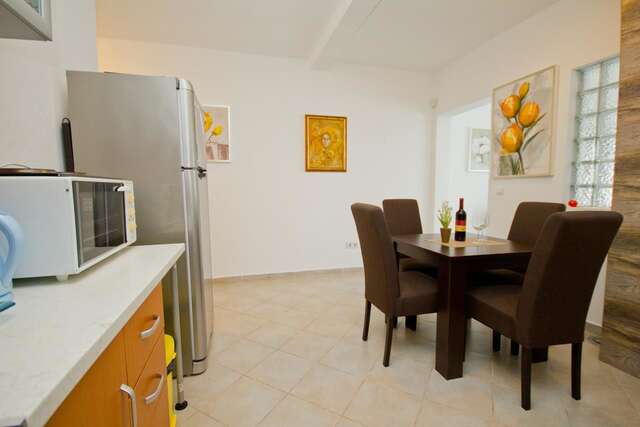 Апартаменты Apartments Dora Добра-Вода-26