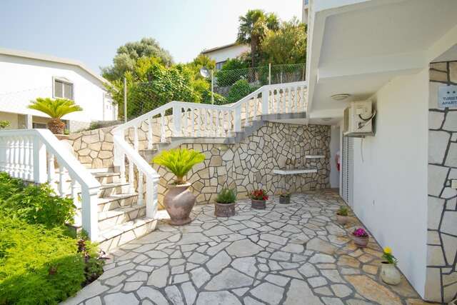 Апартаменты Apartments Dora Добра-Вода-39